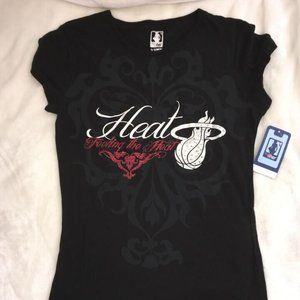 Miami Heat NWT New Feeling The Heat Womens T-Shirt NBA 4 Her UNK Bling Sparkly L